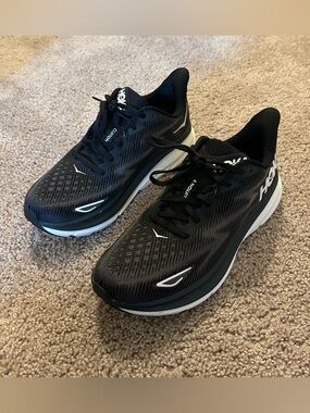 Hoka Clifton 9 Women's Size 11 Black And White